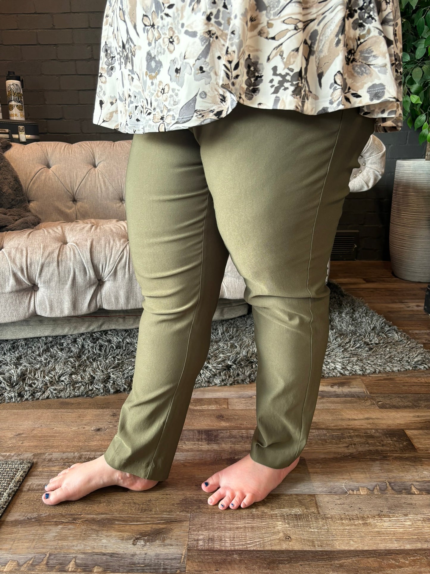 Phoebe Dress Pants - Oregano