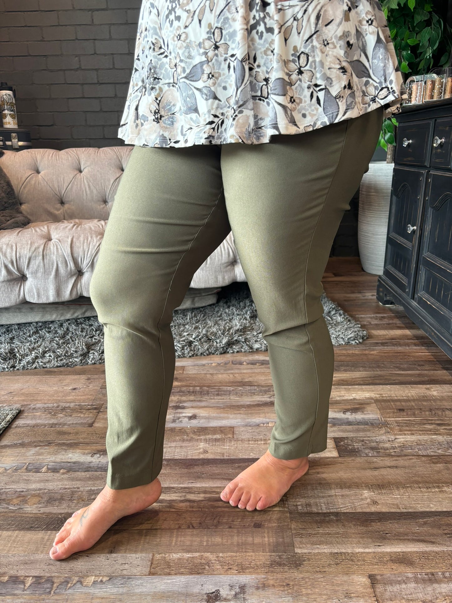 Phoebe Dress Pants - Oregano